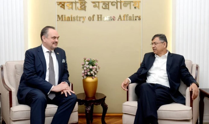 মার্কিন দূতাবাসসহ ডিপ্লোমেটিক এরিয়ার নিরাপত্তা জোরদার করা হয়েছে: স্বরাষ্ট্রমন্ত্রী